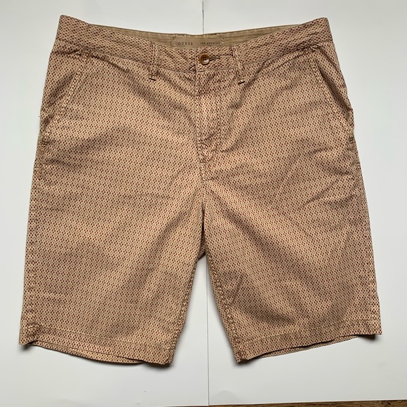 🔥Guess Los Angeles 1981 Shorts - Picture 2 of 5